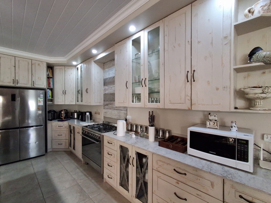 3 Bedroom Property for Sale in Stilbaai Wes Western Cape